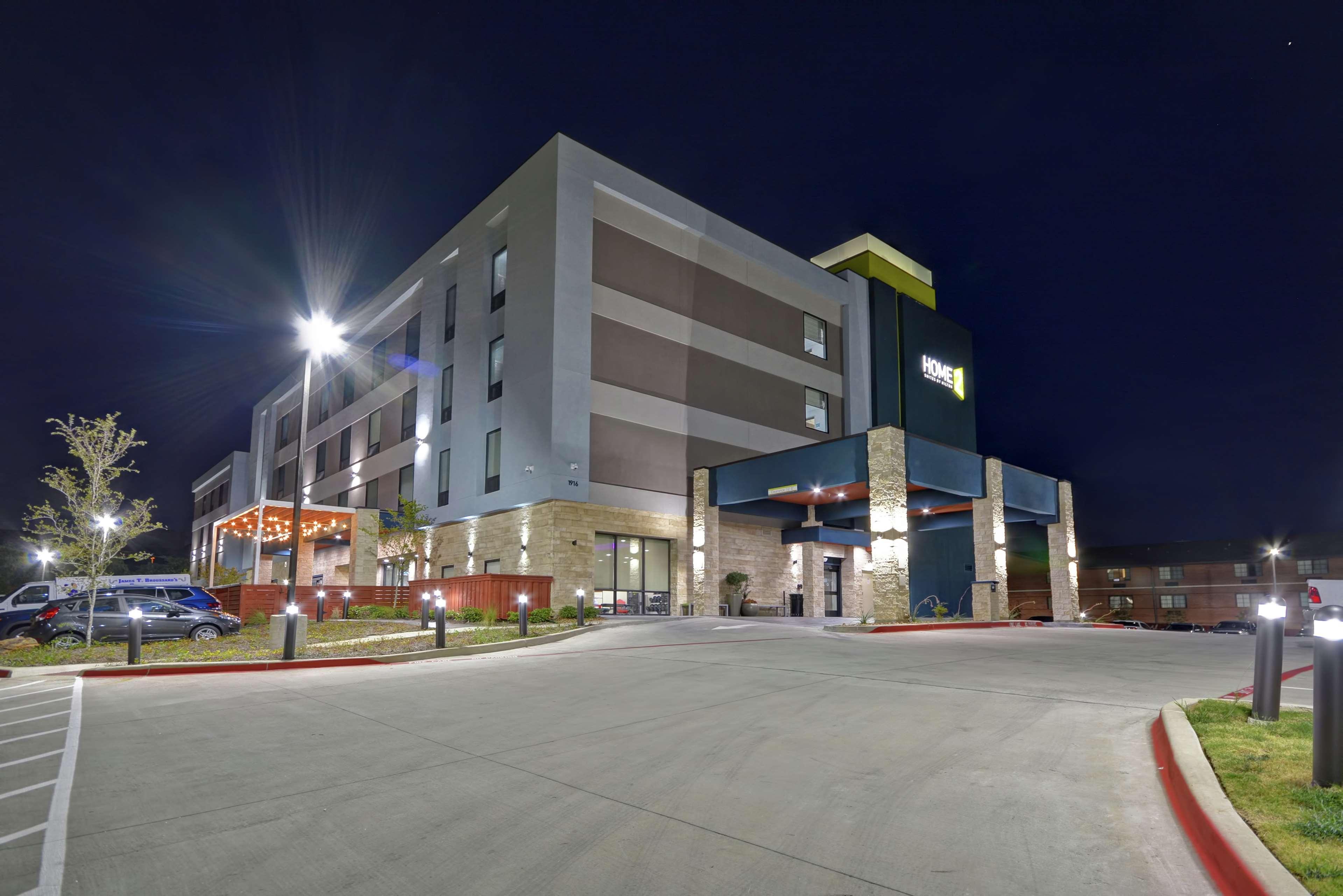 Home2 Suites By Hilton Bedford Dfw West Εξωτερικό φωτογραφία